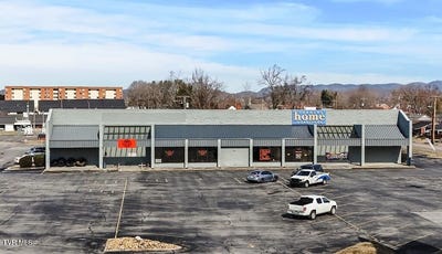 /international/us/2450-memorial-boulevard-kingsport-tn-110107383438/