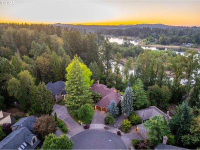 /international/us/18225-river-edge-ct-lake-oswego-or-110101210811/