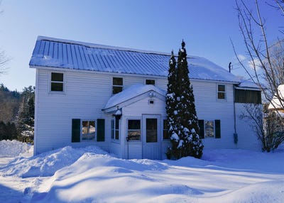 /international/us/818-main-street-cavendish-vt-110105285339/