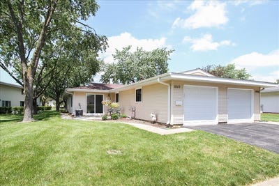 /international/us/1010-glastonbury-lane-schaumburg-il-110109144346/