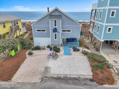 /international/us/5225-e-beach-drive-oak-island-nc-110098477631/