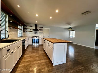 /international/us/604-hudspeth-street-simi-valley-ca-110108963790/