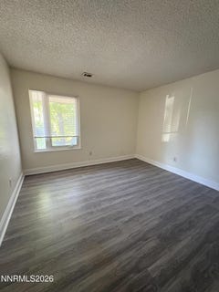 /international/us/2105-g-street-sparks-nv-110108681803/