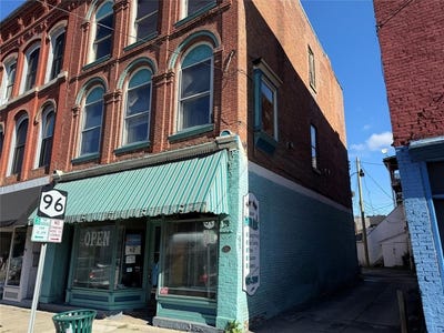 /international/us/56-north-street-owego-ny-110109136406/
