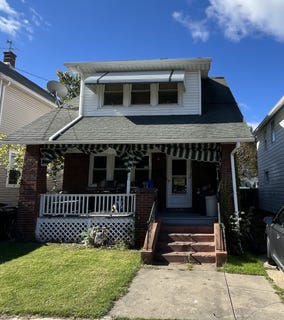 /international/us/2632-perry-street-erie-pa-110110421833/