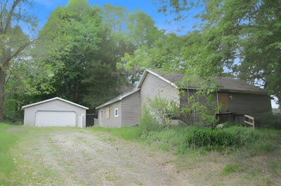 /international/us/128-w-colfax-street-hastings-mi-110108445562/