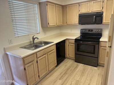 /international/us/1825-w-ray-road-chandler-az-110100373390/
