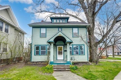 /international/us/15400-hilliard-road-lakewood-oh-110105927263/