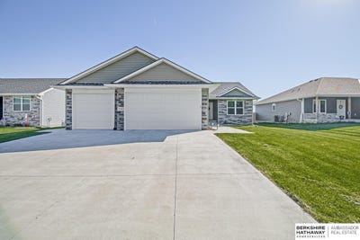 /international/us/716-ash-street-greenwood-ne-110120419006/