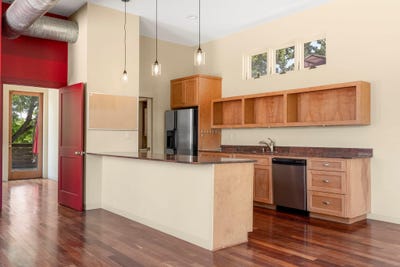 /international/us/4015-guadalupe-st-austin-tx-110108016576/