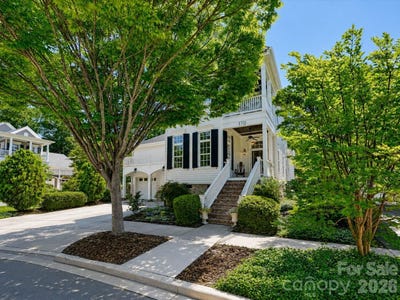 /international/us/170-clemens-place-davidson-nc-110108575880/