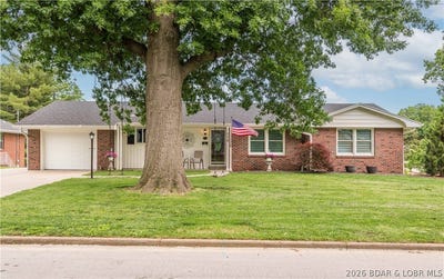 /international/us/218-ridgeway-drive-jefferson-city-mo-110108255091/