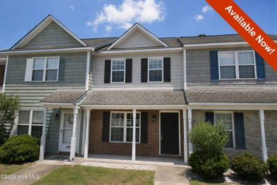 /international/us/102-springwood-drive-jacksonville-nc-110108179480/