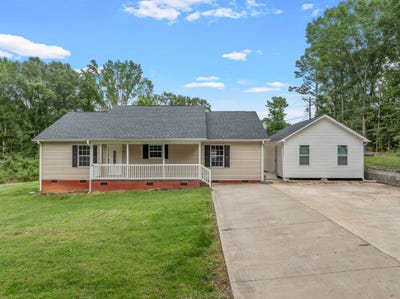 /international/us/2001-glennwood-hills-drive-spartanburg-sc-110110406827/