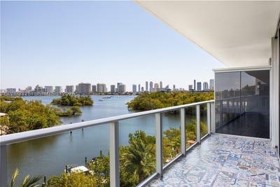 /international/us/16385-biscayne-blvd-north-miami-beach-fl-110120498544/