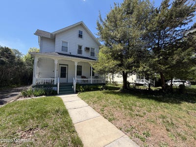 /international/us/228-spring-street-red-bank-nj-110107750913/