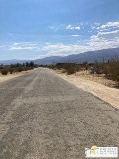 /international/us/flying-u-rd-borrego-springs-ca-110095021865/