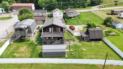 /international/us/25-louise-street-weston-wv-110108912681/