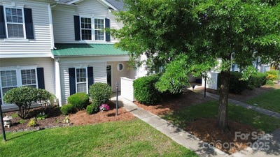 /international/us/4151-town-center-road-harrisburg-nc-110100070672/