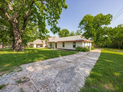 /international/us/1225-w-hanna-street-denison-tx-110108546544/