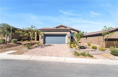 /international/us/53-lake-bluff-court-henderson-nv-110120426490/