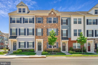 /international/us/9459-prince-william-street-manassas-va-110108206342/