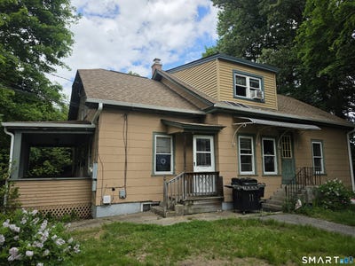 /international/us/170-maple-street-killingly-ct-110108412591/