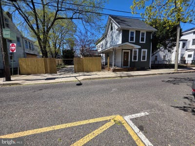 /international/us/300-york-street-burlington-nj-110098911986/