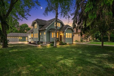/international/us/333-w-bender-rd-glendale-wi-110108544467/