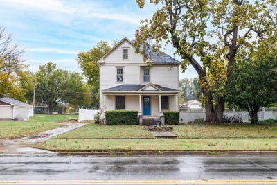 /international/us/320-w-main-st-chanute-ks-110103235401/