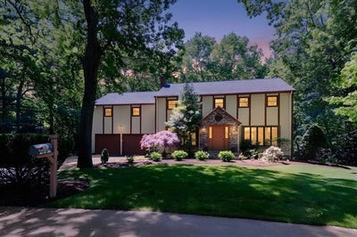 /international/us/28-baltic-ave-easton-ma-110108392861/