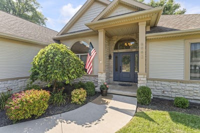 /international/us/6992-laketree-court-celina-oh-110101401970/