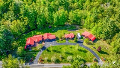 /international/us/164-springfield-road-upper-jay-ny-110108347895/