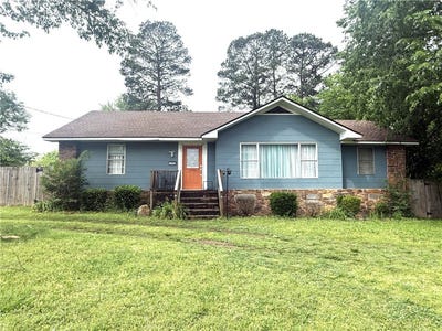 /international/us/1320-s-denver-avenue-russellville-ar-110107343123/