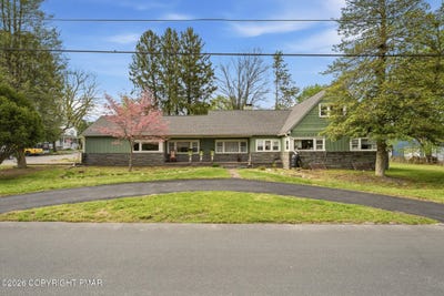 /international/us/146-lee-avenue-stroudsburg-pa-110107511681/