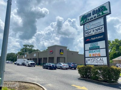 /international/us/506-lafayette-street-youngsville-la-110105416655/