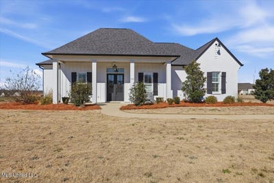 /international/us/735-cotton-creek-trail-brandon-ms-110105217403/