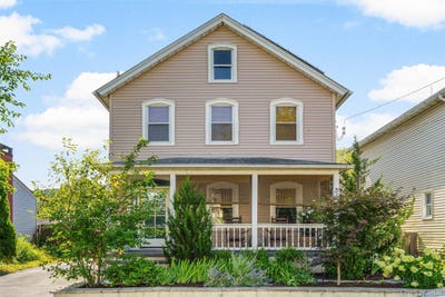 /international/us/45-n-chestnut-street-beacon-ny-110107897972/