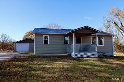 /international/us/261-buffalo-linn-creek-road-macks-creek-mo-110100505533/