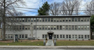 /international/us/13-water-st-holliston-ma-110106850948/