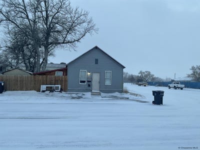 /international/us/1722-dillon-ave-cheyenne-wy-110096938183/