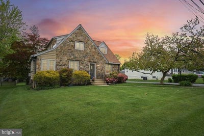 /international/us/123-montgomery-avenue-norristown-pa-110107712609/