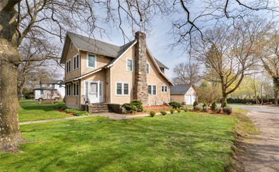 /international/us/1212-roanoke-avenue-riverhead-ny-110098999425/
