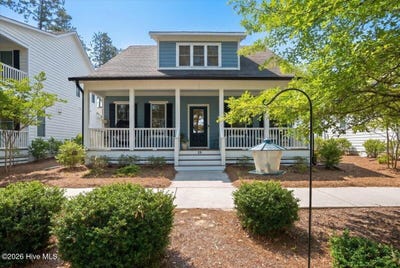 /international/us/25-station-avenue-southern-pines-nc-110108252029/