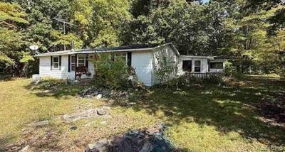 /international/us/12505-bueche-road-albee-twp-mi-110103521272/