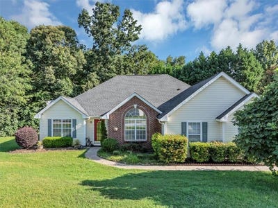 /international/us/117-titan-road-stockbridge-ga-110101071438/