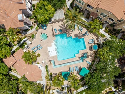 /international/us/10001-peace-way-las-vegas-nv-110108551172/