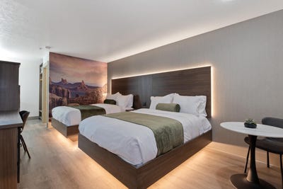 /international/us/245-red-cliffs-dr-st-george-ut-110109003548/