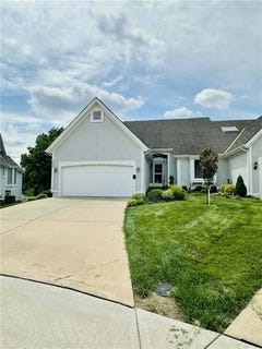 /international/us/5225-w-122nd-street-overland-park-ks-110108440813/