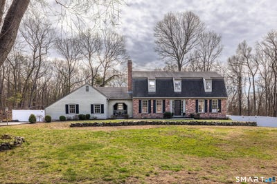/international/us/27-partridge-drive-seymour-ct-110107207656/